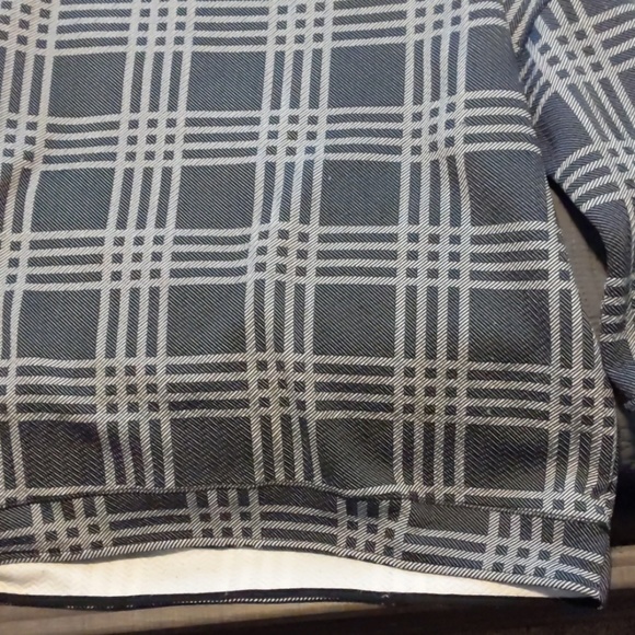 Top - Picture 2 of 4